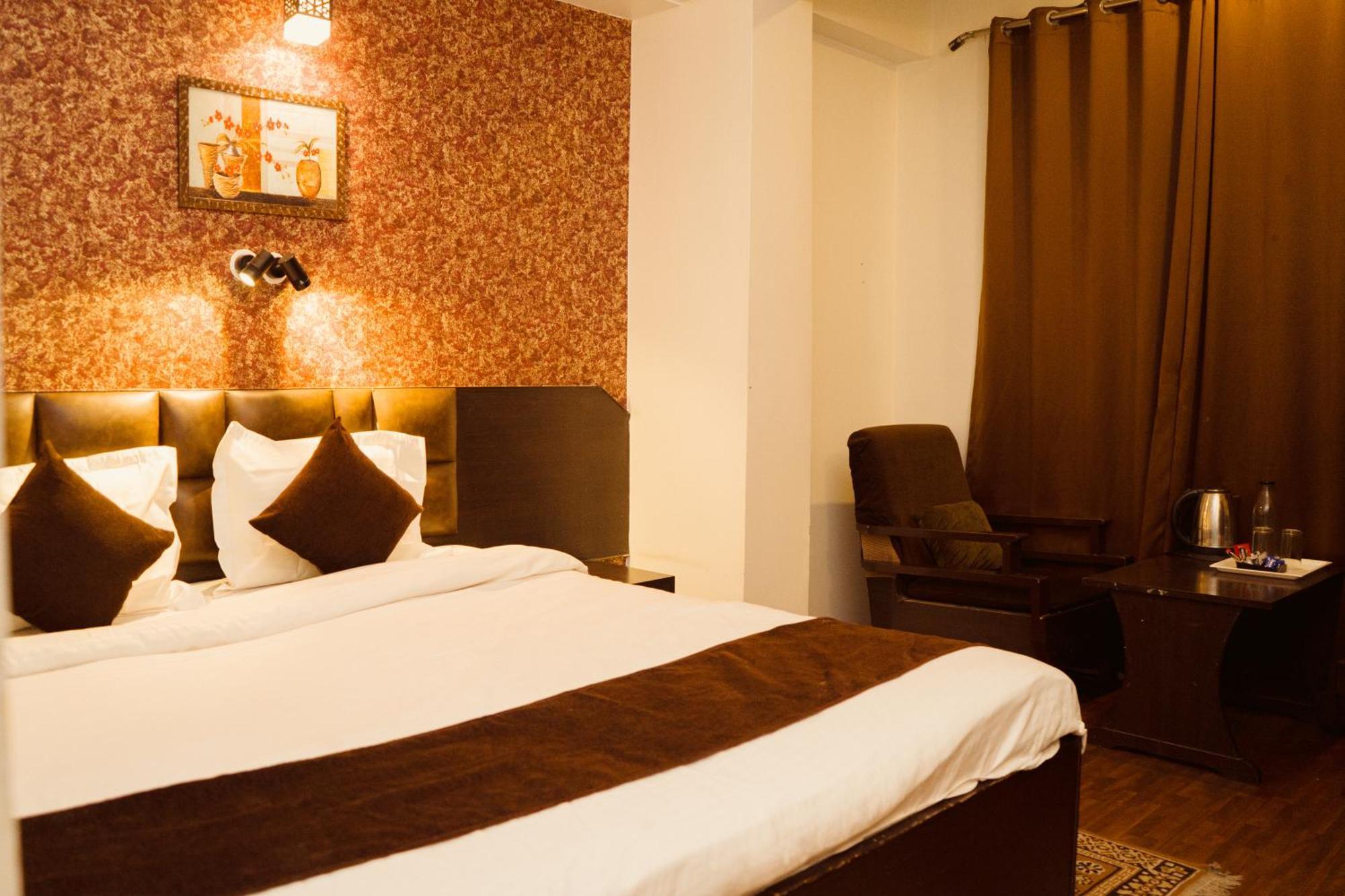 Hotel Siddhi Vinayak Regency, Mg Marg Гангток Екстериор снимка