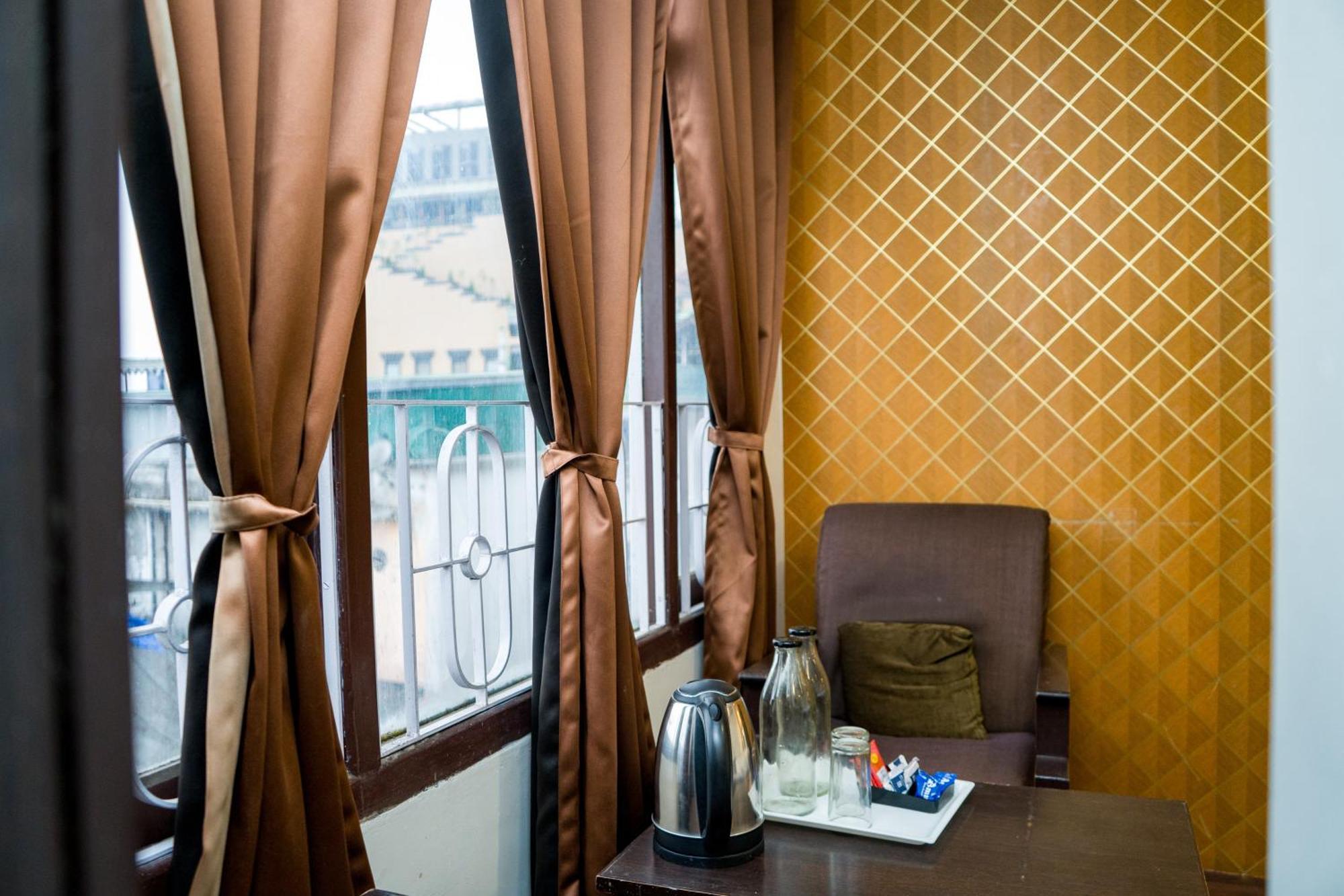 Hotel Siddhi Vinayak Regency, Mg Marg Гангток Екстериор снимка